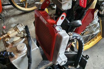 Cara mengganti air radiator pada motor Vario Injeksi 125cc